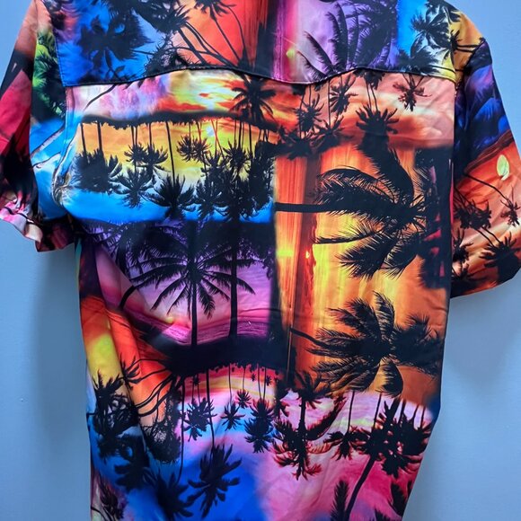 Womens Hawaiian Button Down - Picture 4 of 4